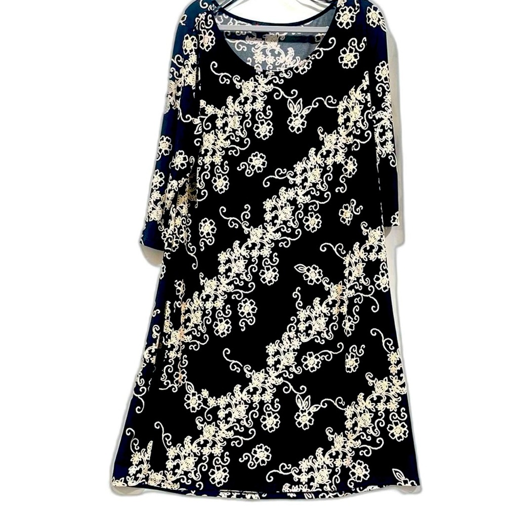Elegant Black and White Floral Dress Plus Sz 2X JM Studio